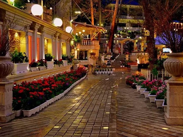 درکه تهران در شب