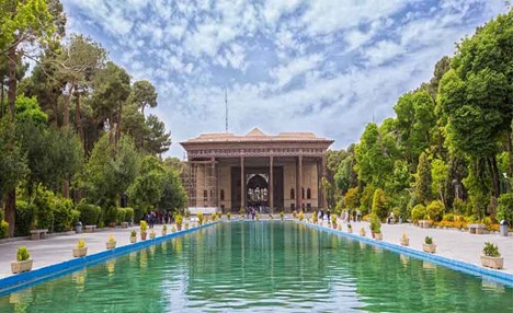 استخر چهل ستون اصفهان