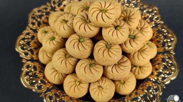 کلوچه نخودچی