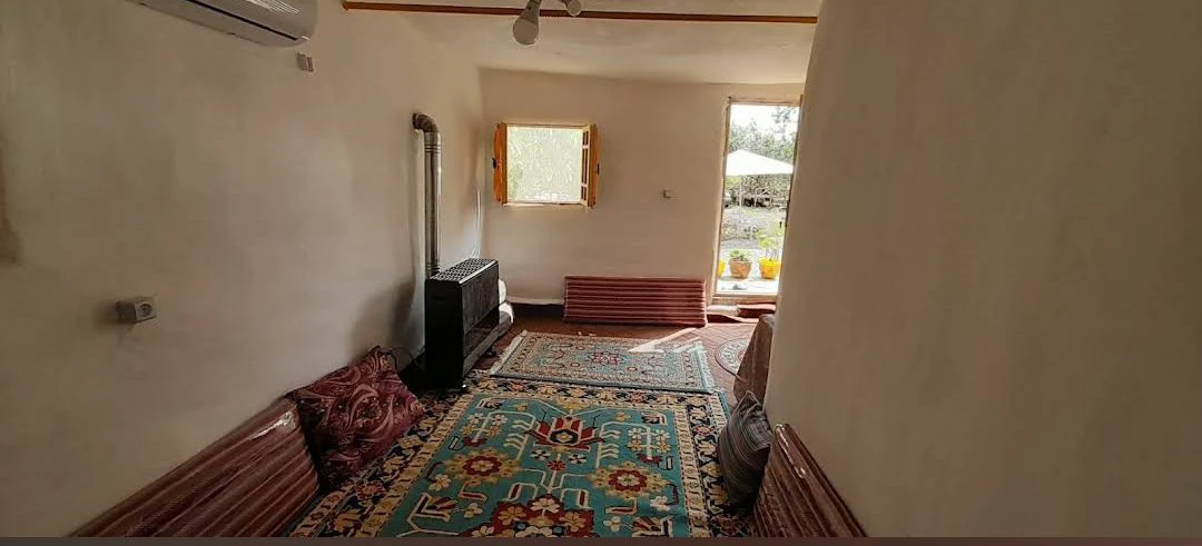 اقامتگاه بومگردی تلارسر تخسم رشت