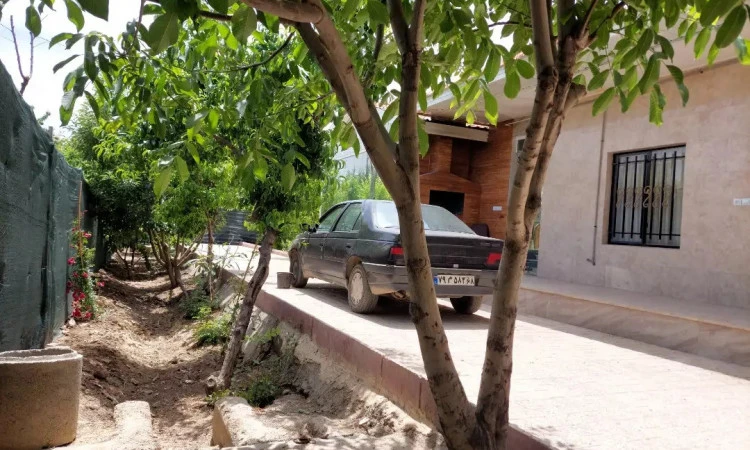 ویلا استخردار درختی کردان