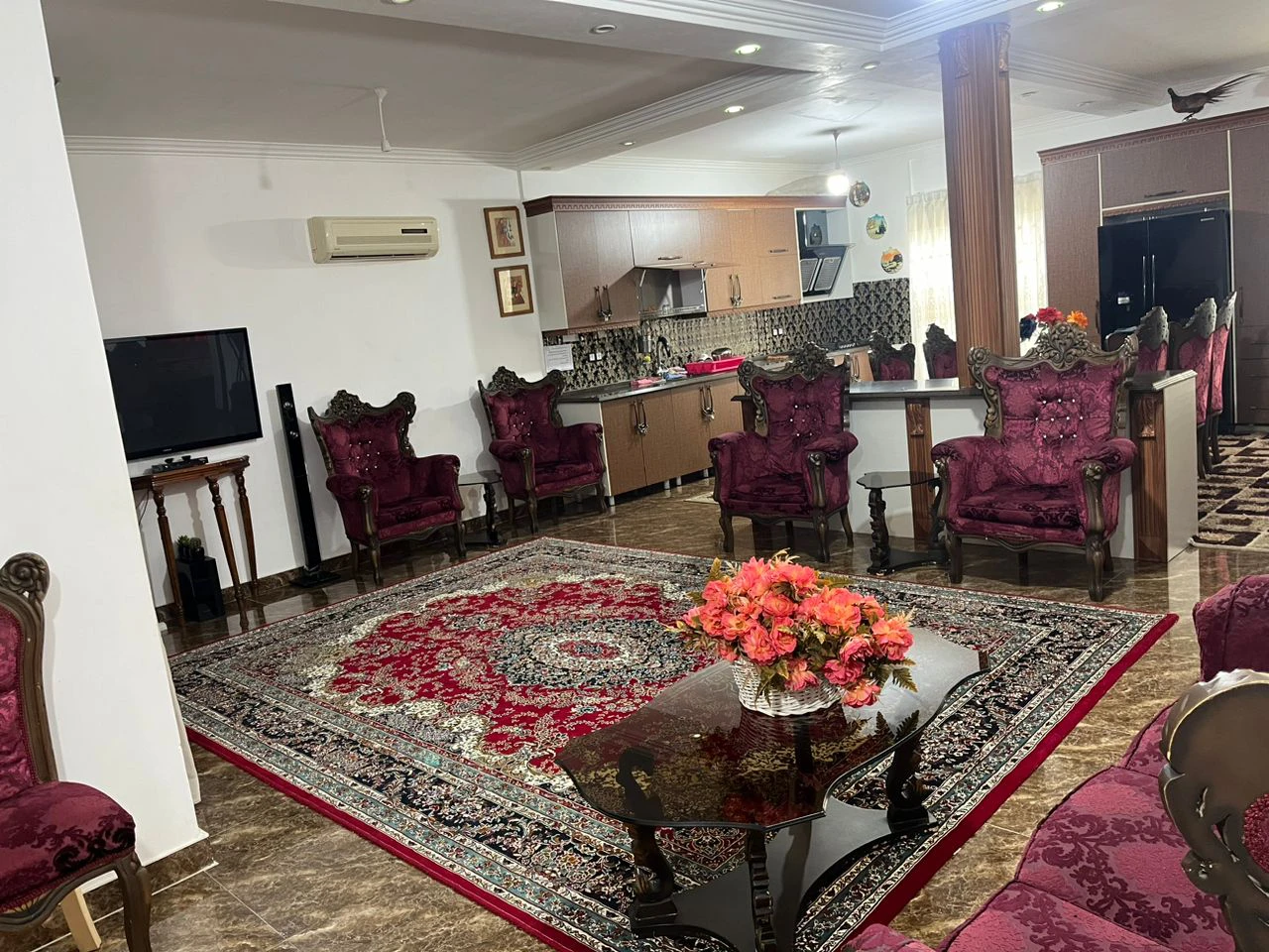 واحد خانه گل رامسر