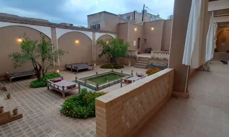 سرای آقا محمد( پونه 4 تخته)