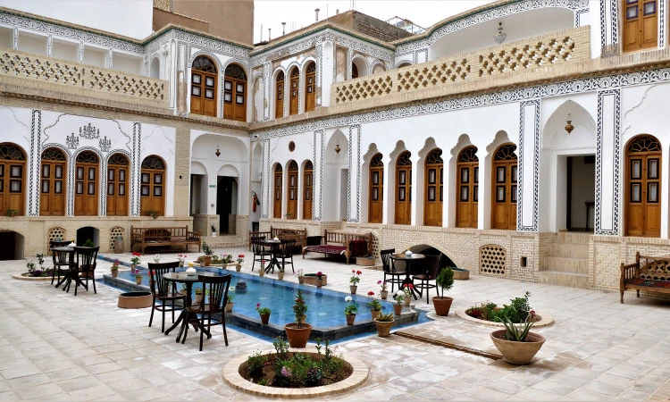 صباغیان (اتاق ایراندخت 207)