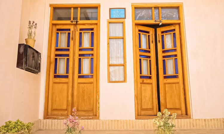 تقی خان (اتاق ماه عسل)