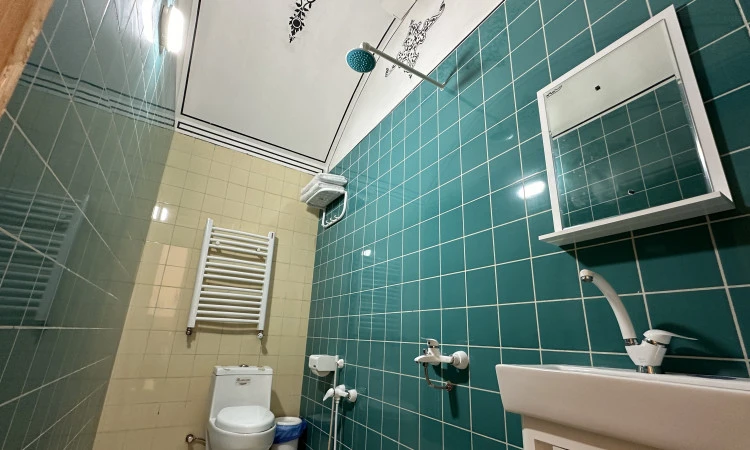 عمارت ایرانی اتاق دو تخته دبل(گلابتون)
