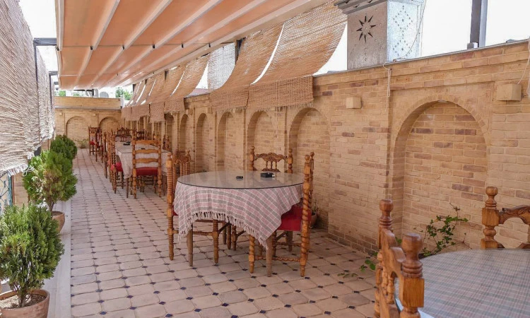 اقامتگاه والاد شیراز (اتاق نن جون)