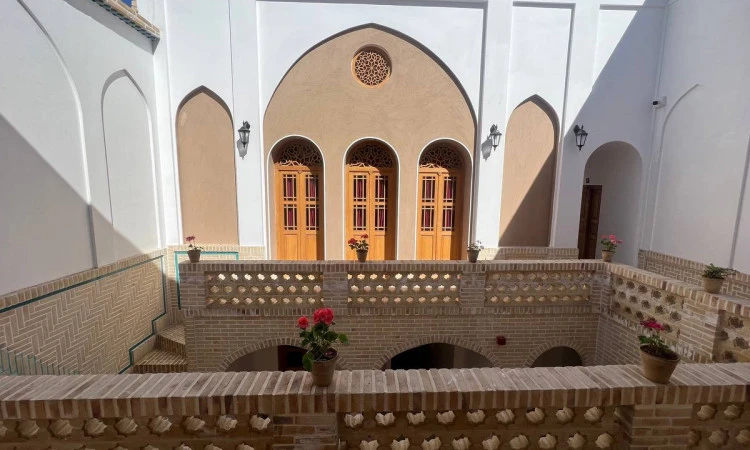 دلنواز (اتاق تاج السلطنه)