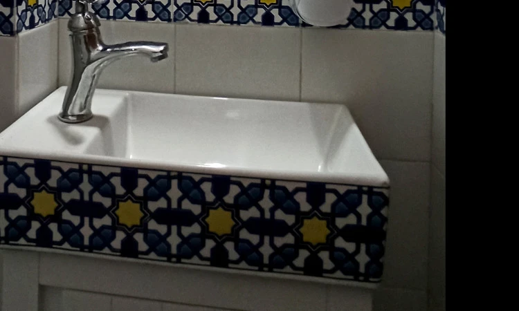 اقامتگاه سنتی پنجه آفتاب
