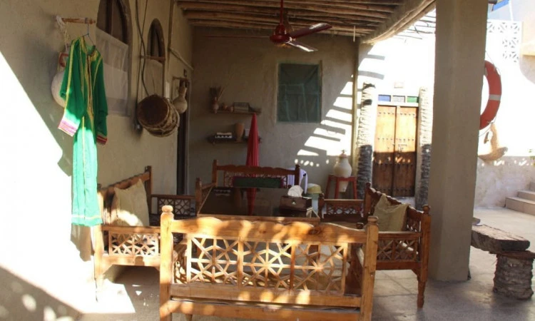 اقامتگاه بوم گردی پرویز قشم (اتاق منگر)