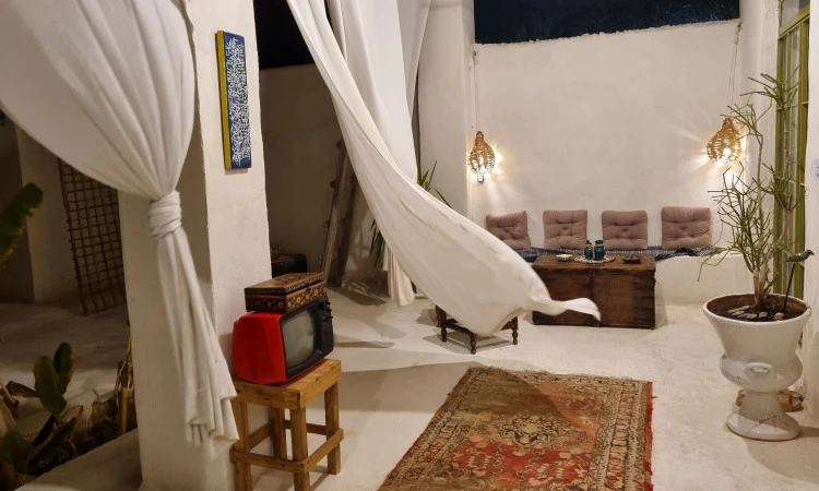 بوم گردی هورست ( اتاق آفتاب)