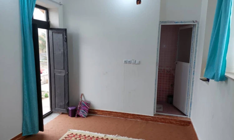 بوم گردی سلت خورموج (اتاق رز)