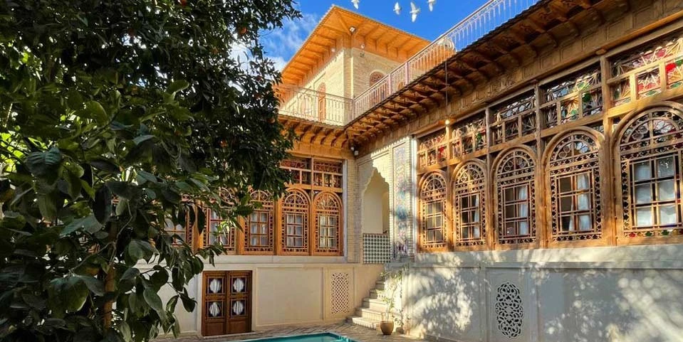 اقامتگاه ایرانمهر شیراز (طاق بهشت شاهنشین)