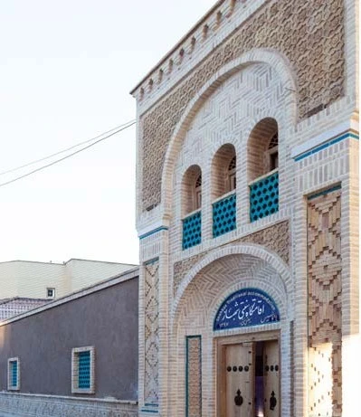 اقامتگاه سنتی شهباز کرمان (اتاق ۳ تخته )