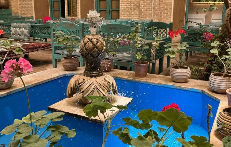 اقامتگاه کیخسرو کرمان (واحد 1)
