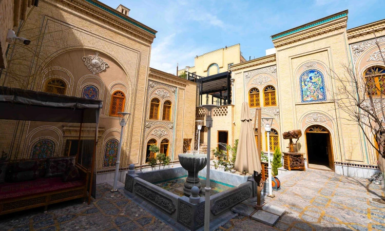 اقامتگاه سنتی آبمیرزا مشهد(آپارتمان دو خوابه)