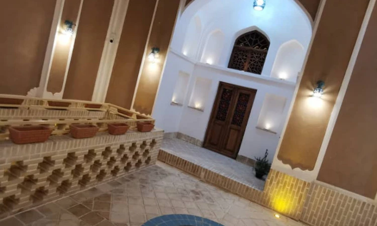 بوم گردی ماه و ماهی کوچک اردکان