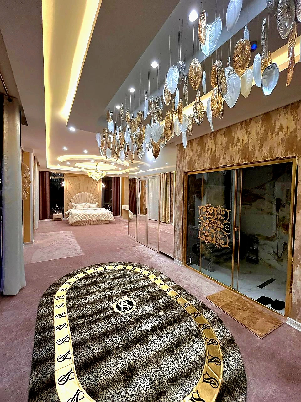 ویلا استخردار سیلور استار کلارآباد