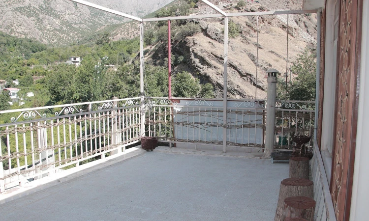 اقامتگاه چشمه مارو داریان پاوه