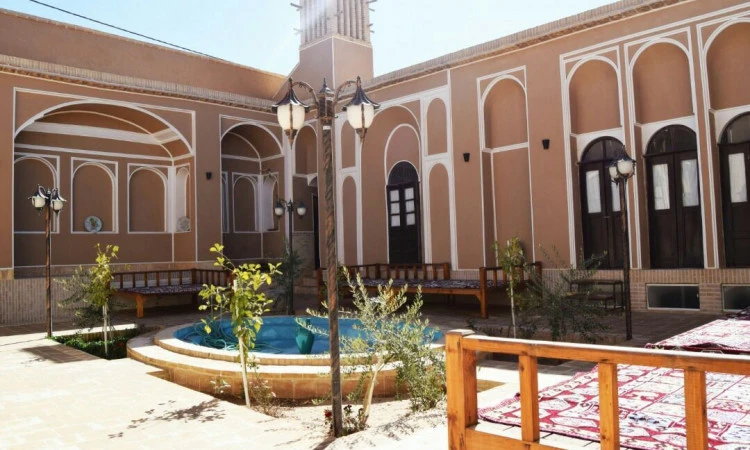 بوم گردی کهن پایاب یزد - 5 نفره