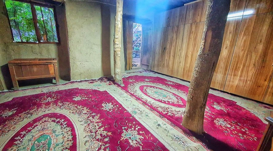 اقامتگاه خونَمون چناران (واحد دنج)