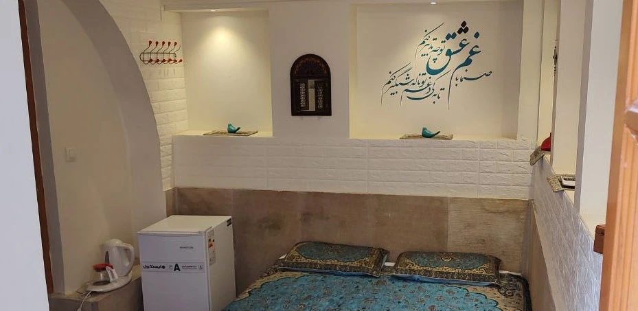 اقامتگاه سنتی پیرسوک شیراز (مریم میرزاخانی همکف)