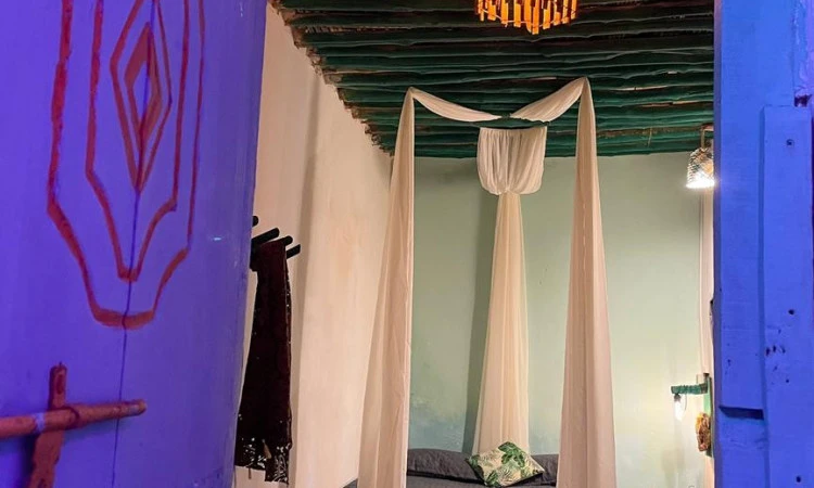 بوم گردی خانه هارمونی قشم (اتاق حرا)