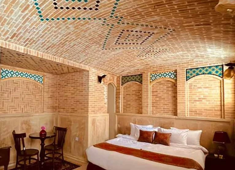 اقامتگاه سنتی قیصریه شیراز