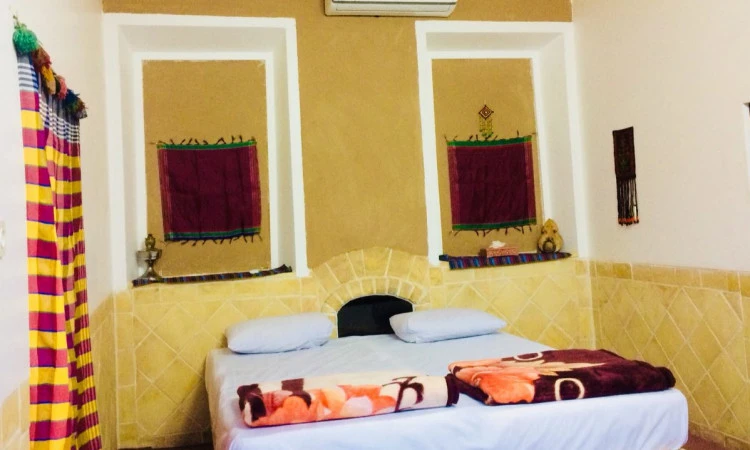 بوم‎‌گردی كدخدا فهرج (اتاق خان)