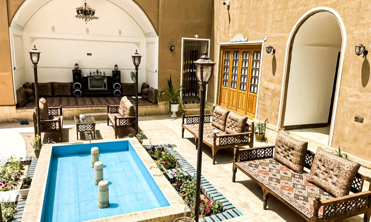 اقامتگاه یزدان یزد - اتاق 4 ( 3 تخته )