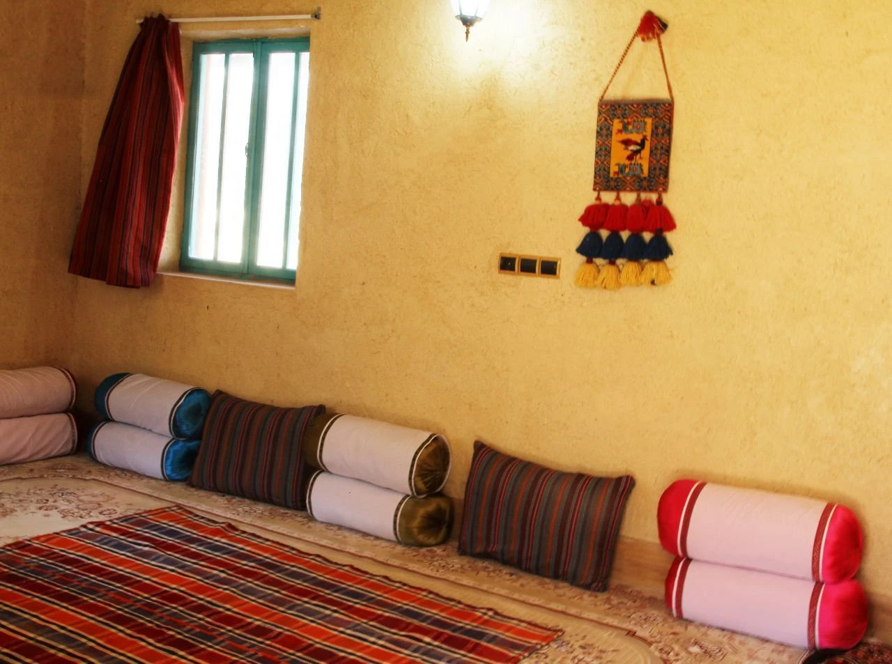 اقامتگاه اُبا سپیدان ( اتاق ۵ )