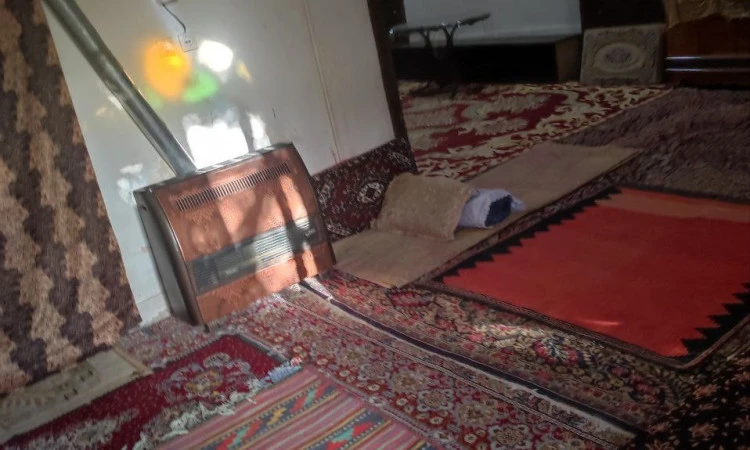 اقامتگاه سنتی شهر پر ستاره زرند (اتاق 1)