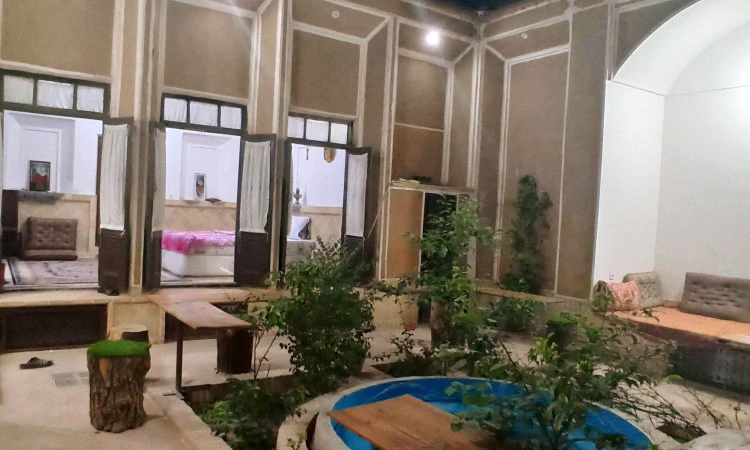 اقامتگاه شاخه نبات یزد (اتاق 2)